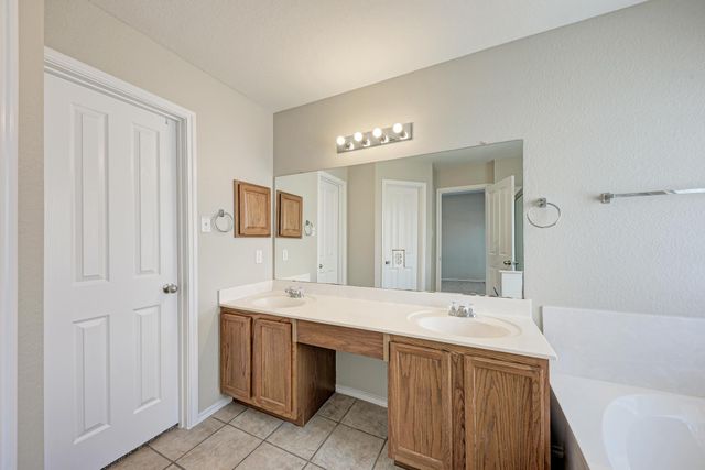 601 Timothy John DR, Pflugerville, TX 78660