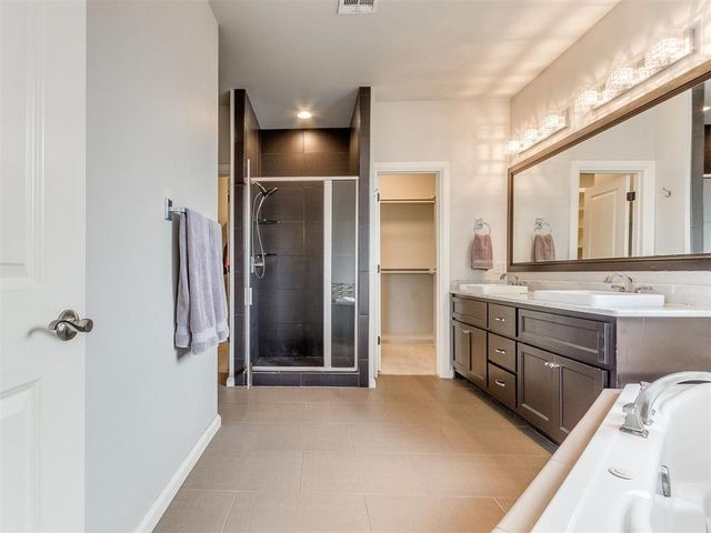 1421 NW 176th Street, Edmond, OK 73012