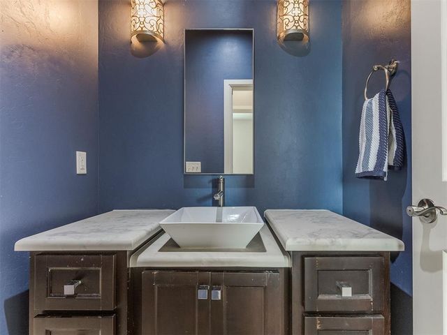 1421 NW 176th Street, Edmond, OK 73012