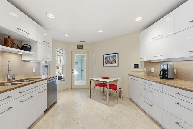 4444 CALLE SERENA, Sarasota, FL 34238