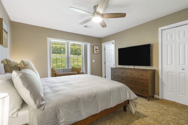 801 Rocky Shores Terrace 8-1, Kimberling City, MO 65686