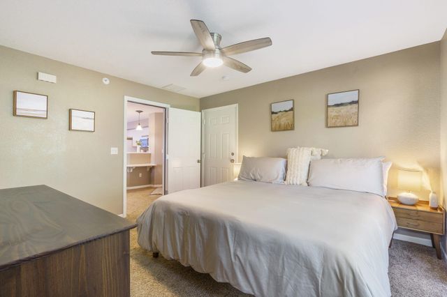 801 Rocky Shores Terrace 8-1, Kimberling City, MO 65686