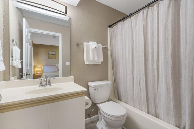 801 Rocky Shores Terrace 8-1, Kimberling City, MO 65686