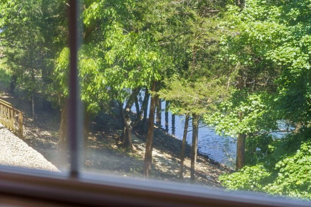 801 Rocky Shores Terrace 8-1, Kimberling City, MO 65686