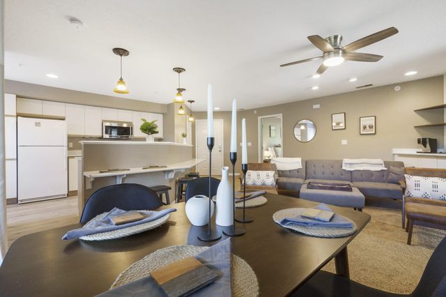 801 Rocky Shores Terrace 8-1, Kimberling City, MO 65686