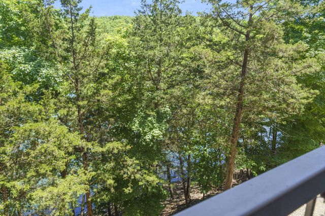 801 Rocky Shores Terrace 8-1, Kimberling City, MO 65686