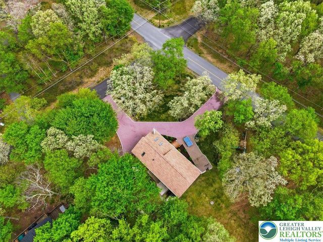 31 Emerson Way, Penn Forest Twp, PA 18210