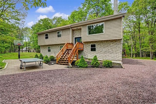 31 Emerson Way, Penn Forest Twp, PA 18210
