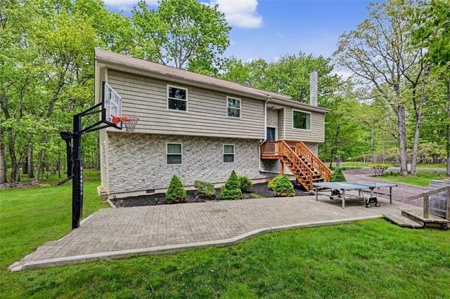 31 Emerson Way, Penn Forest Twp, PA 18210