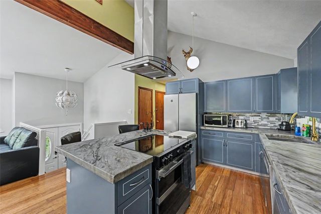 31 Emerson Way, Penn Forest Twp, PA 18210