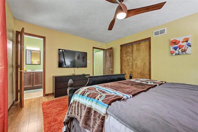 31 Emerson Way, Penn Forest Twp, PA 18210