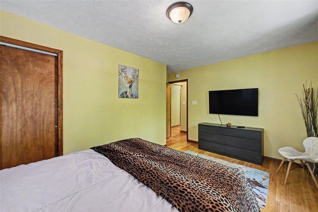 31 Emerson Way, Penn Forest Twp, PA 18210