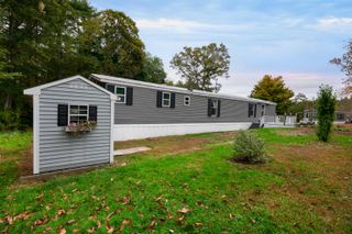 22 Cedar Lane, Lee, NH 03861