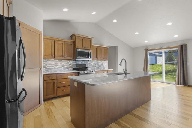 3800 FISCHER ROAD, Green Bay, WI 54311