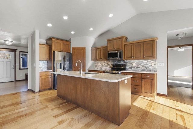 3800 FISCHER ROAD, Green Bay, WI 54311