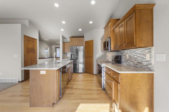 3800 FISCHER ROAD, Green Bay, WI 54311