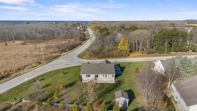 3800 FISCHER ROAD, Green Bay, WI 54311