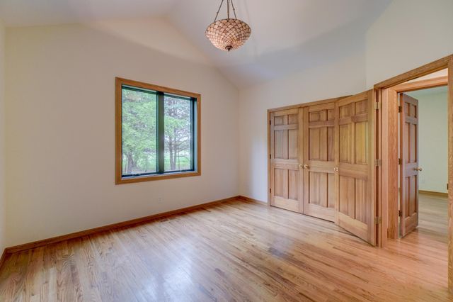 9175 107th Street N, Stillwater, MN 55082