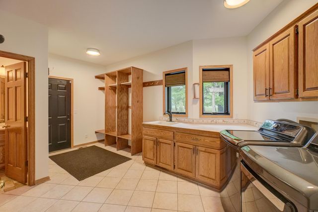9175 107th Street N, Stillwater, MN 55082