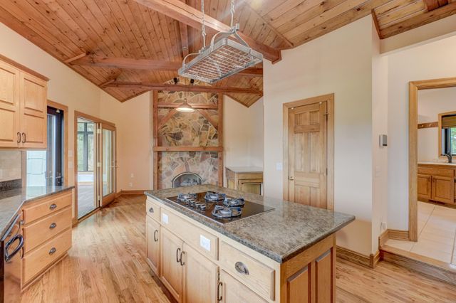 9175 107th Street N, Stillwater, MN 55082