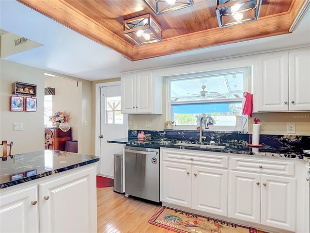 3008 RIPPLEWOOD DRIVE, Seffner, FL 33584