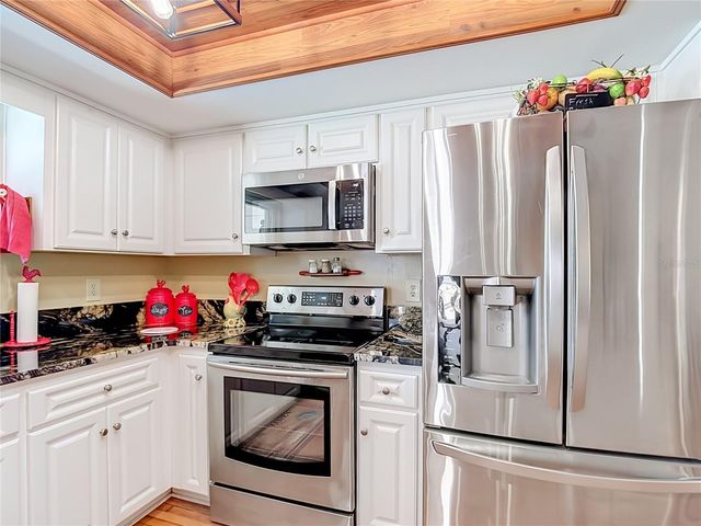 3008 RIPPLEWOOD DRIVE, Seffner, FL 33584