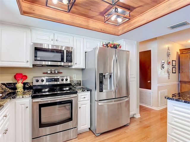 3008 RIPPLEWOOD DRIVE, Seffner, FL 33584