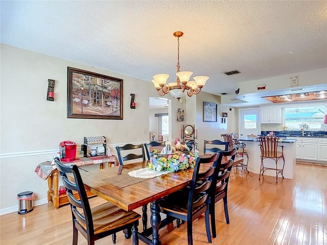 3008 RIPPLEWOOD DRIVE, Seffner, FL 33584