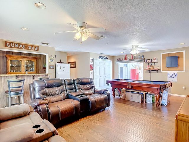 3008 RIPPLEWOOD DRIVE, Seffner, FL 33584