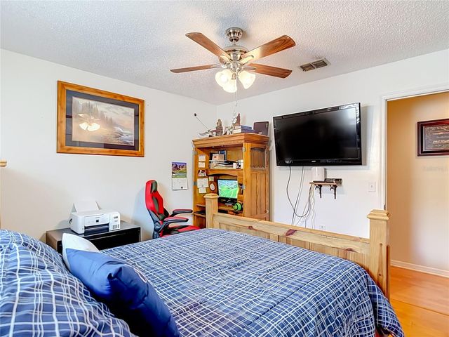 3008 RIPPLEWOOD DRIVE, Seffner, FL 33584