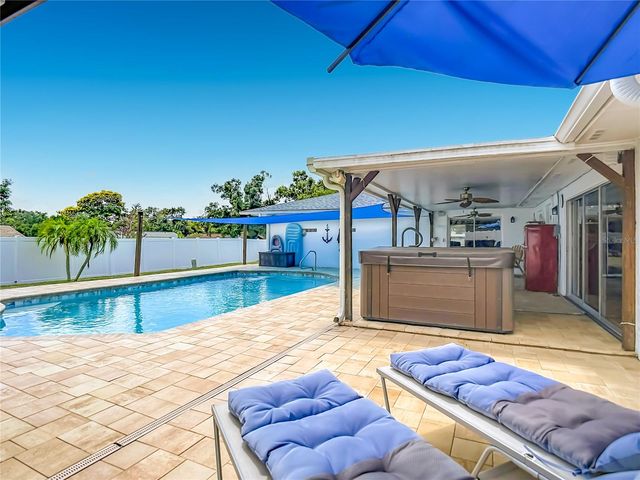 3008 RIPPLEWOOD DRIVE, Seffner, FL 33584