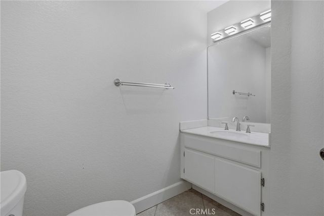 26201 Sunnyglen Avenue, Laguna Hills, CA 92653