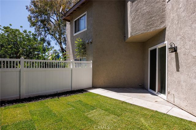 26201 Sunnyglen Avenue, Laguna Hills, CA 92653