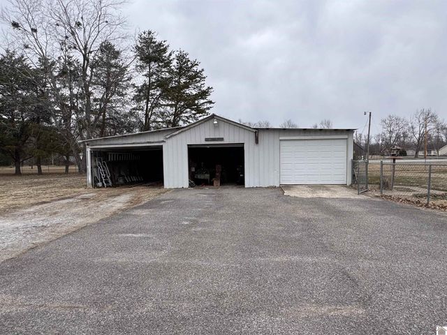 1549 Husbands Road, Paducah, KY 42003