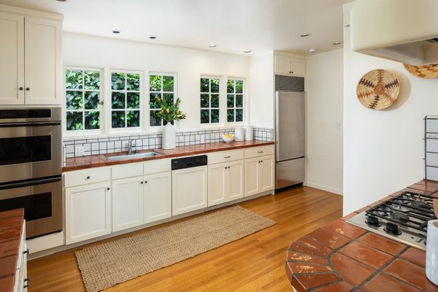 1880 Fulton Street, Palo Alto, CA 94303