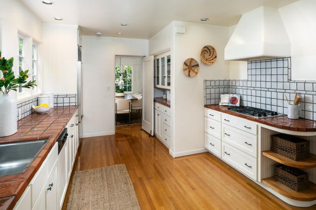 1880 Fulton Street, Palo Alto, CA 94303