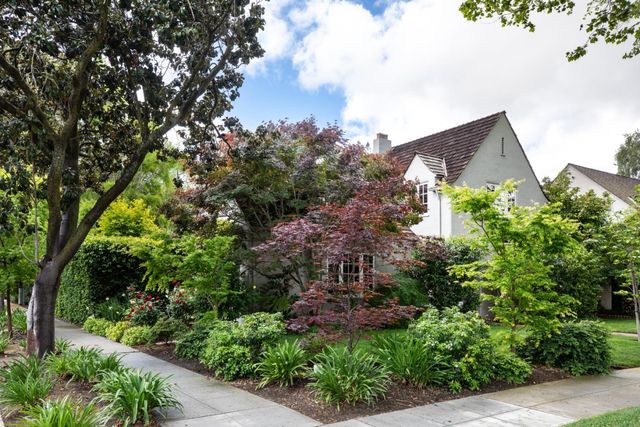 1880 Fulton Street, Palo Alto, CA 94303