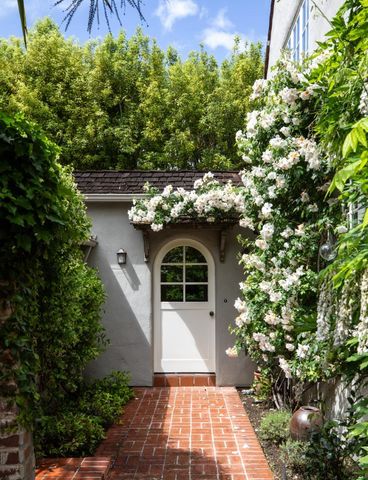 1880 Fulton Street, Palo Alto, CA 94303