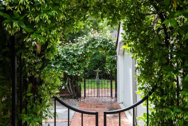 1880 Fulton Street, Palo Alto, CA 94303