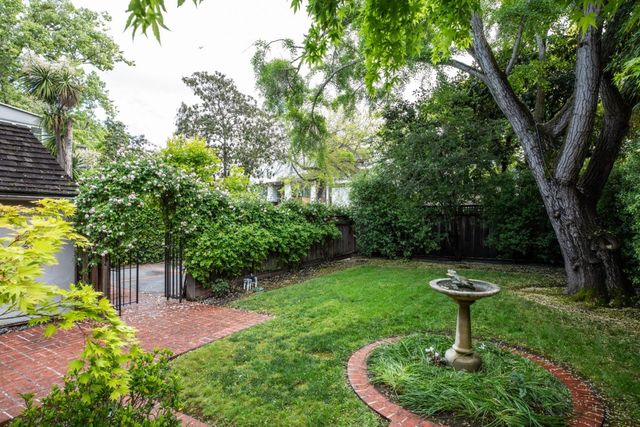 1880 Fulton Street, Palo Alto, CA 94303