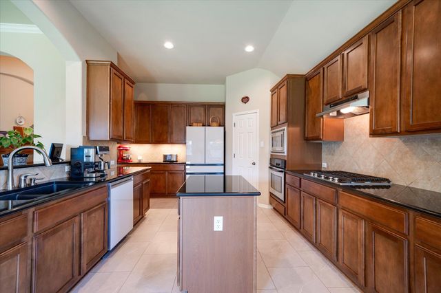 13717 Long Shadow DR, Manor, TX 78653