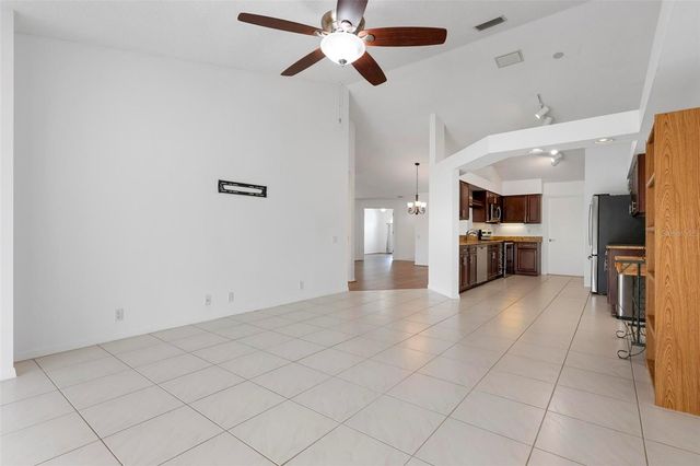 5368 KELLY DRIVE 17, Sarasota, FL 34233