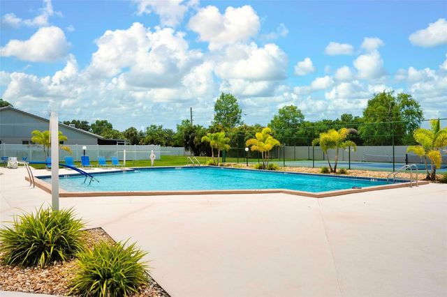 5368 KELLY DRIVE 17, Sarasota, FL 34233