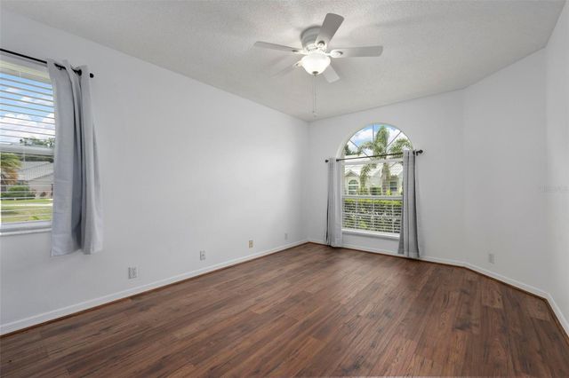 5368 KELLY DRIVE 17, Sarasota, FL 34233