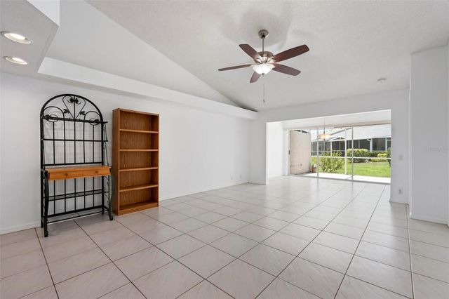 5368 KELLY DRIVE 17, Sarasota, FL 34233