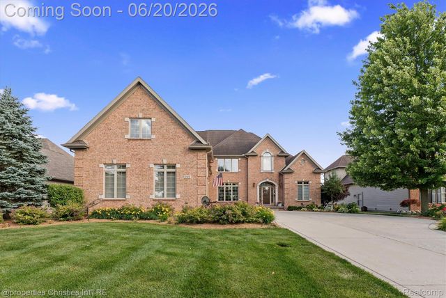 595 Ridge Point Drive, Dundee Village, MI 48131