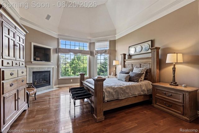 595 Ridge Point Drive, Dundee Village, MI 48131