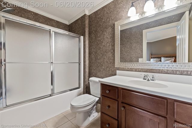 595 Ridge Point Drive, Dundee Village, MI 48131