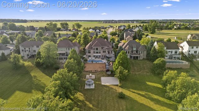 595 Ridge Point Drive, Dundee Village, MI 48131