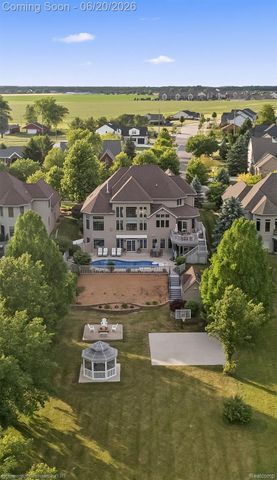 595 Ridge Point Drive, Dundee Village, MI 48131